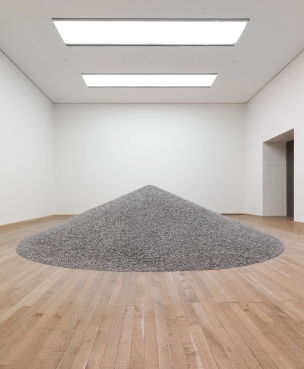 Ai Weiwei's Artmaking Practices and the Effect of His Experiences